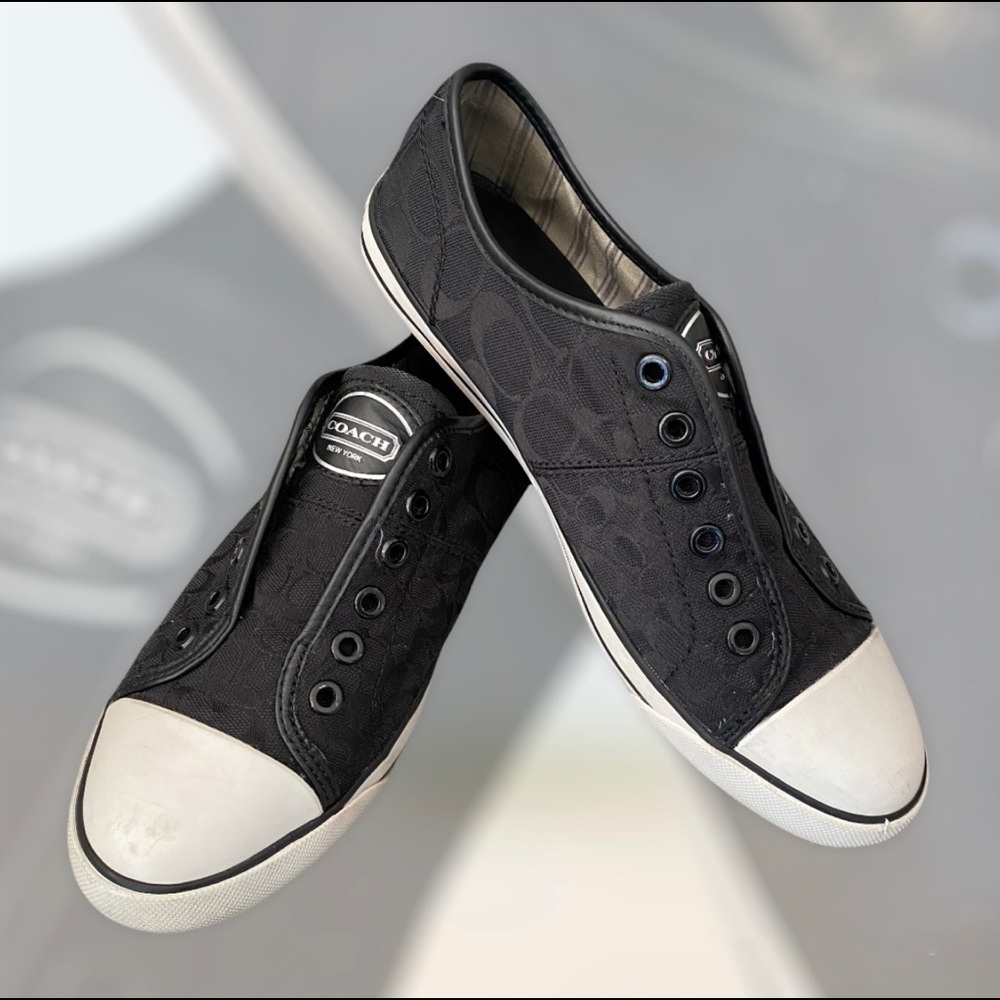 Coach fashion sneaker women’s Mika- 9.5 gently